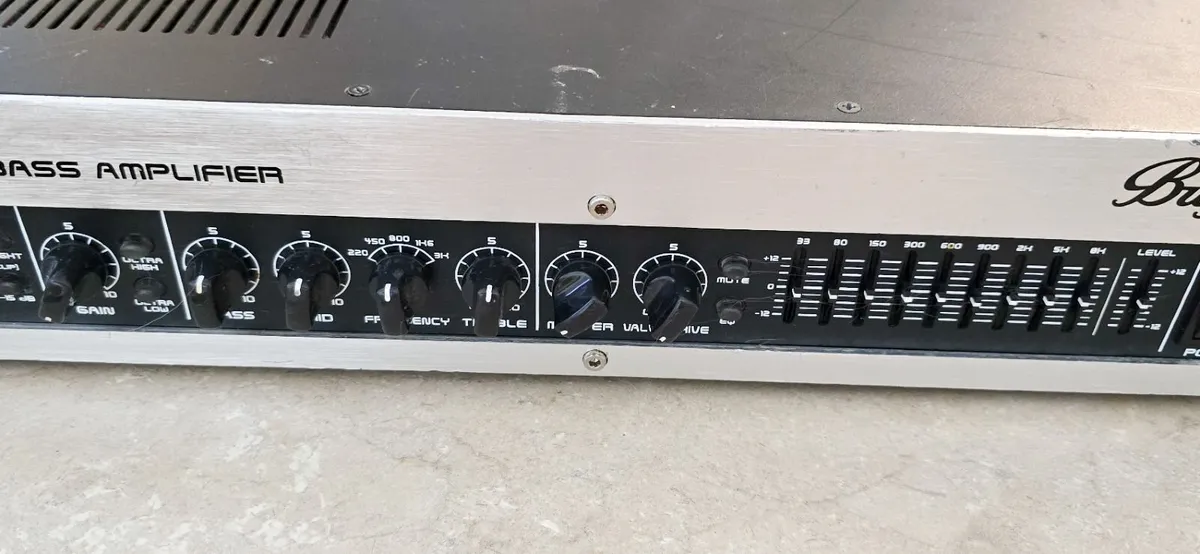 Bugera BVP5500 Classic Bass Amplifier Head (550 Wa - Image 1