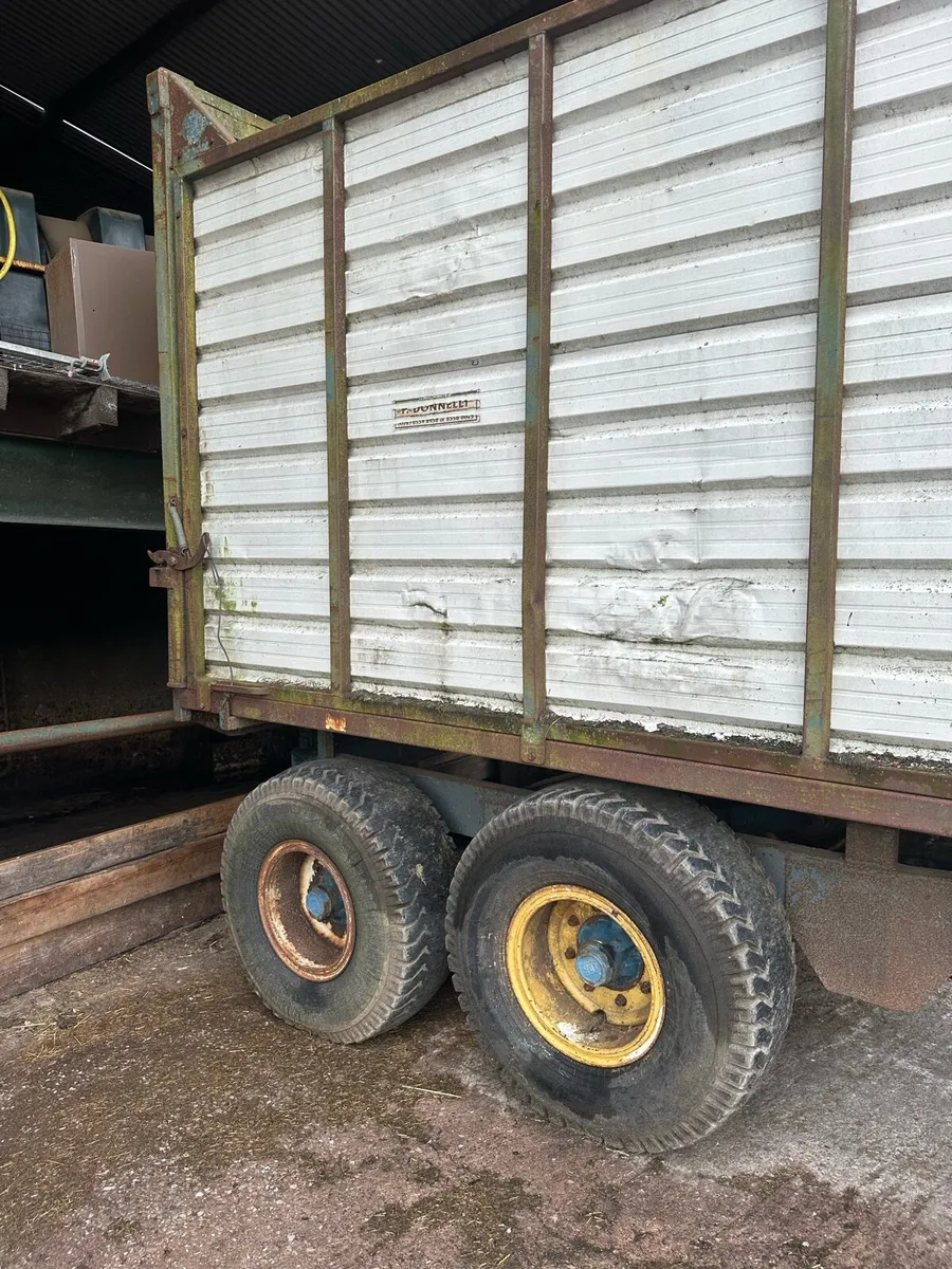 Silage trailer.   16x8 - Image 3
