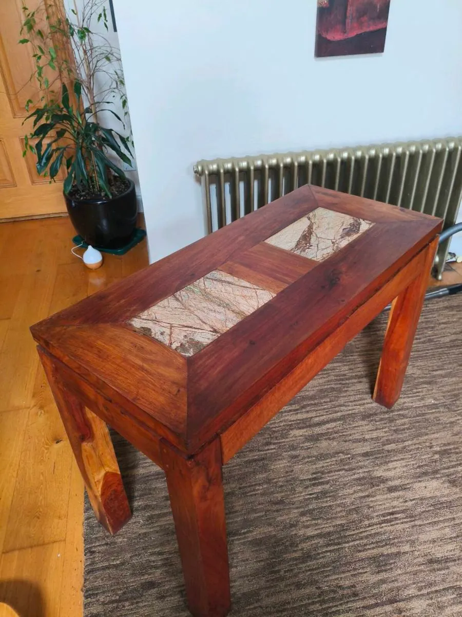 Beautiful solid table,90 euro - Image 2