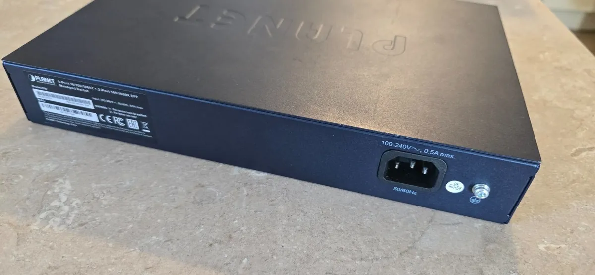 Planet GS-4210-8T2S 8 x POE + 2 x FSP managed swit - Image 2