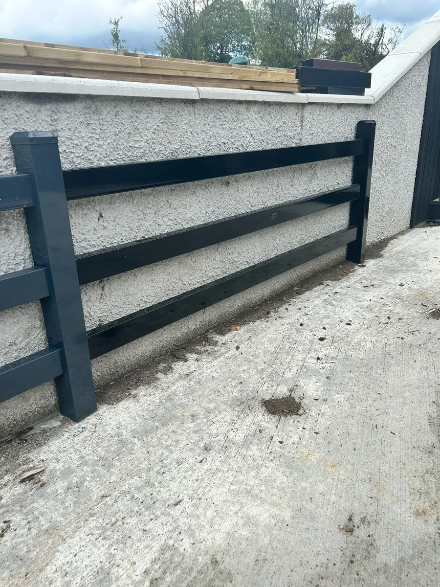 Steel fencing - Image 4
