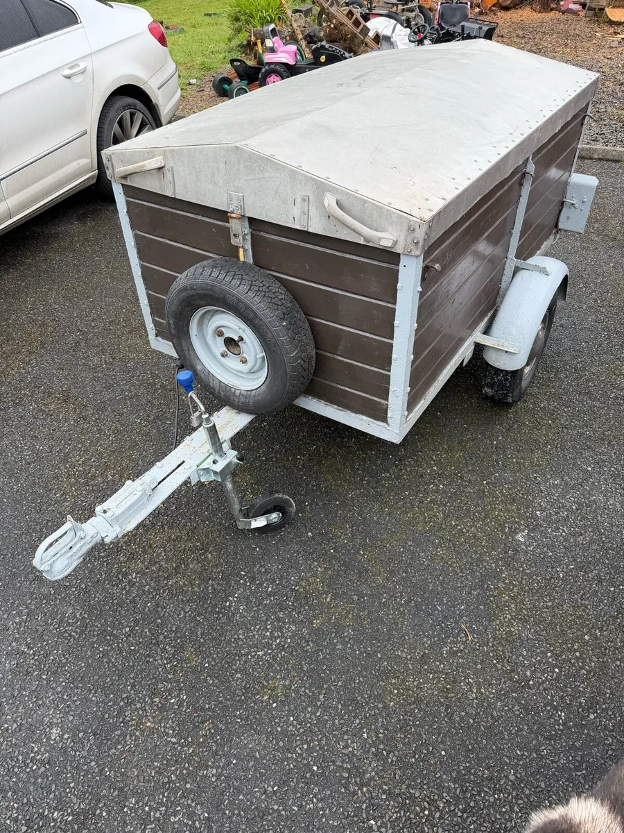 Camping trailer - Image 2