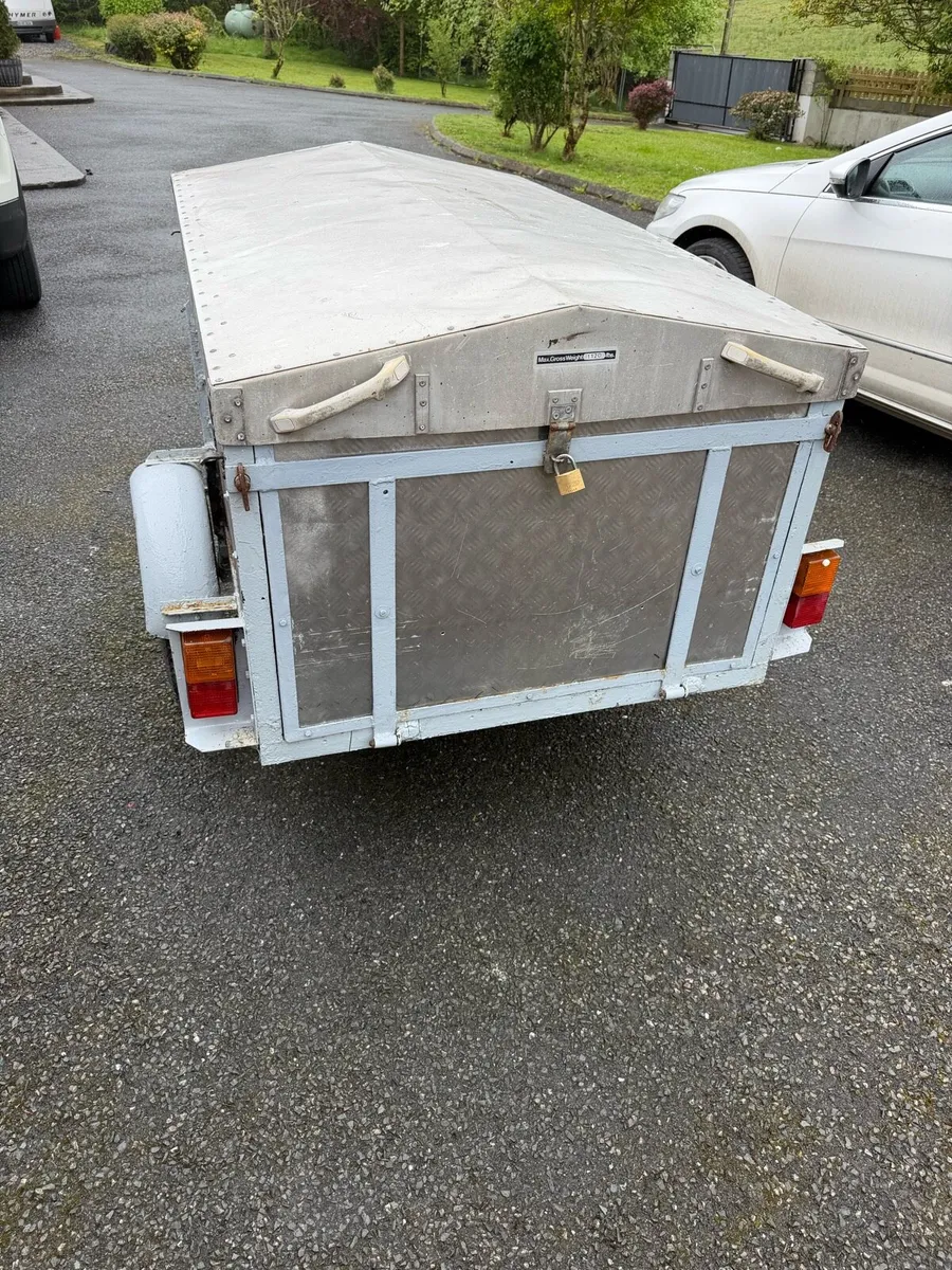 Camping trailer - Image 3