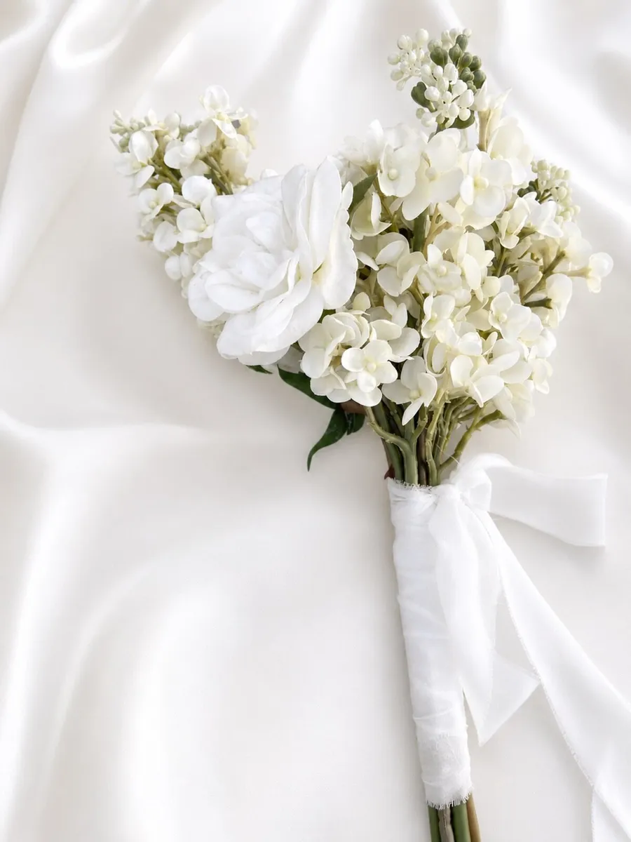 Wedding flowers - Image 3