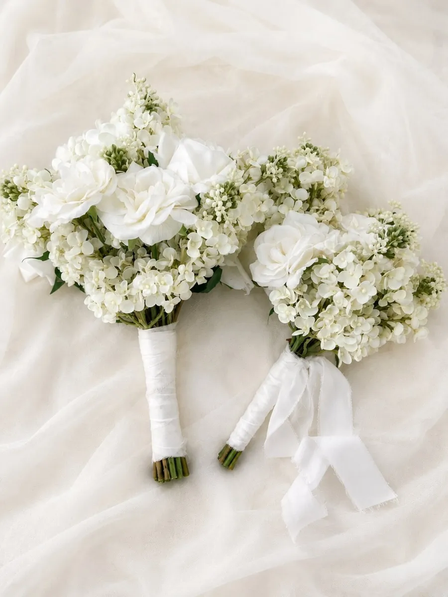 Wedding flowers - Image 4