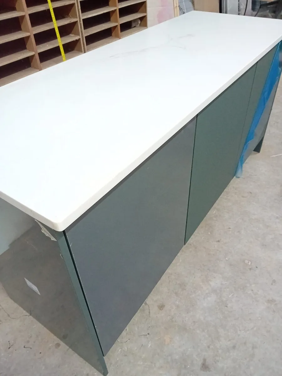 Kitchen island - Image 4