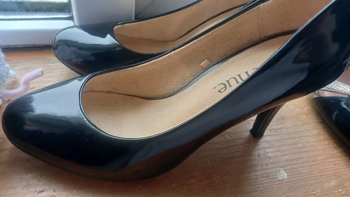 Ladies heels - Image 4