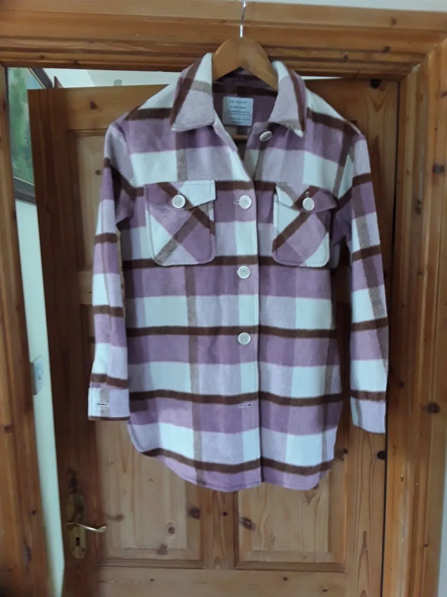 Has new teenage girl jacket age 12 to 13 - Image 1