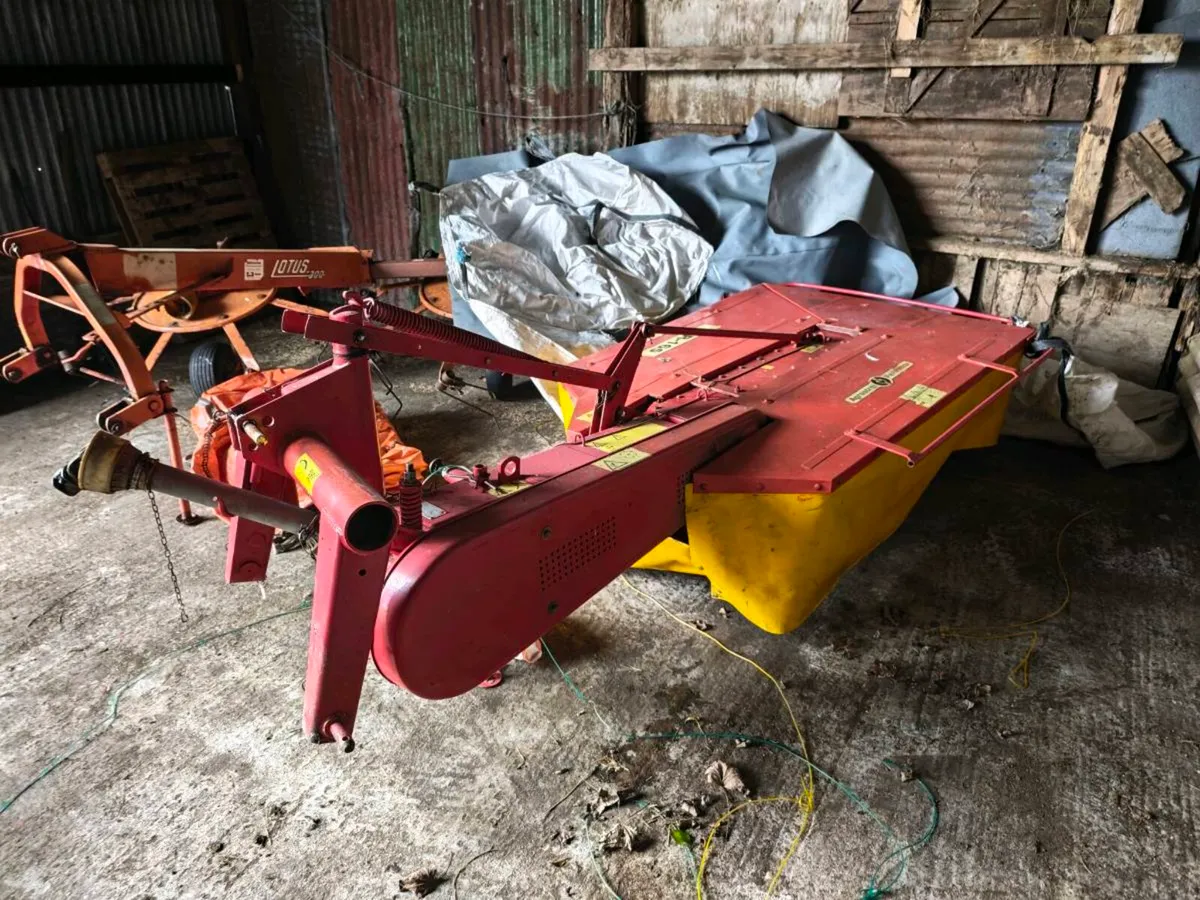 Zetor 165 - Mowing Machine - Image 2