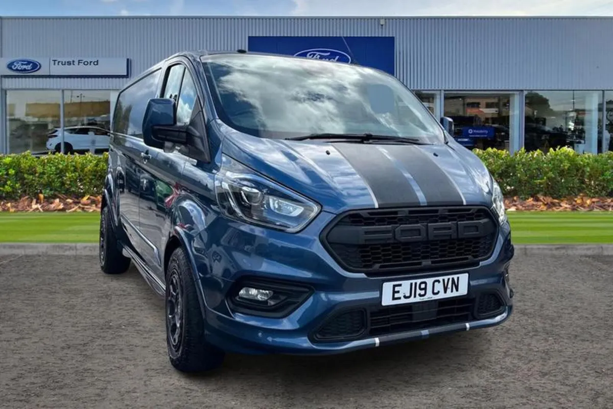 Ford Transit Custom SPORT - Image 1