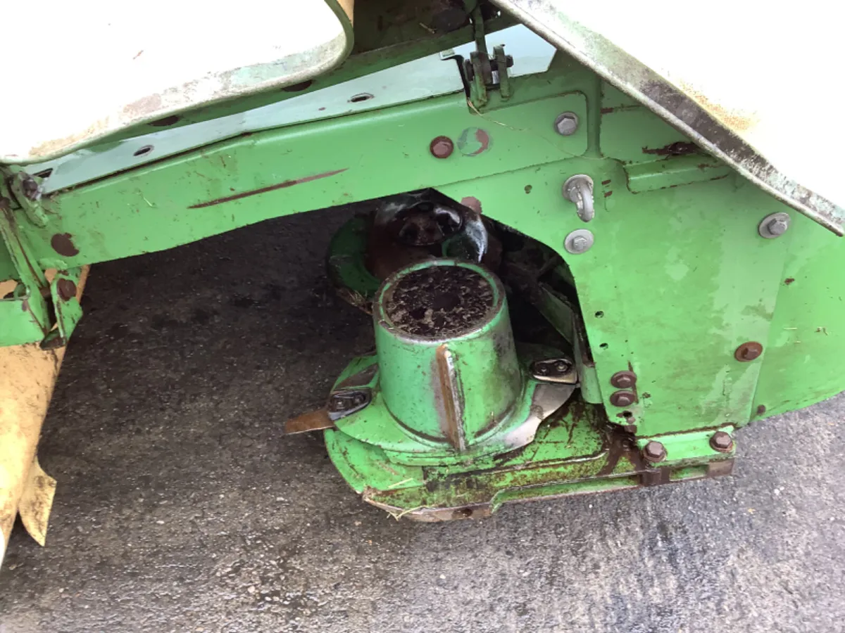 Used Krone ECF 280 front mower - Image 3