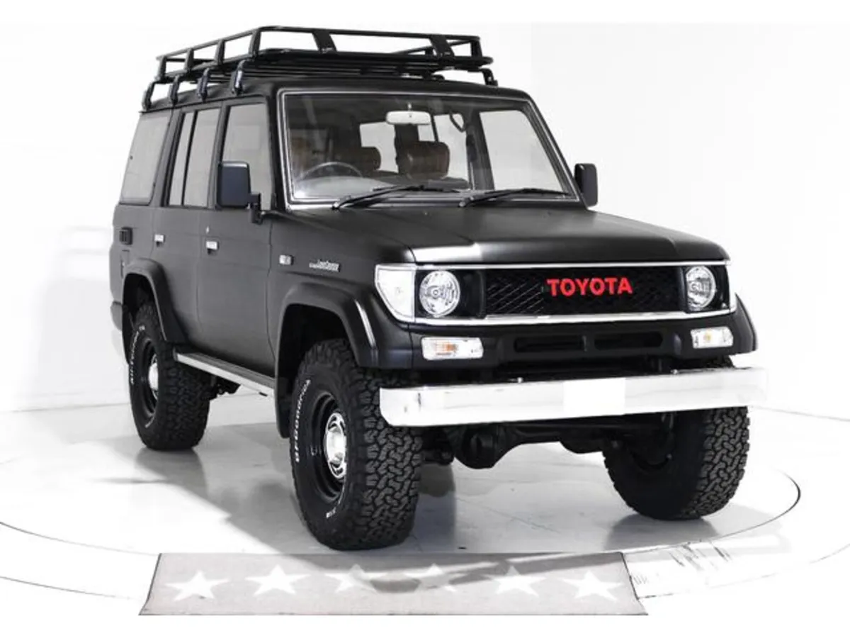 Toyota Landcruiser 3.0 Diesel 8 Seats Auto - Image 2