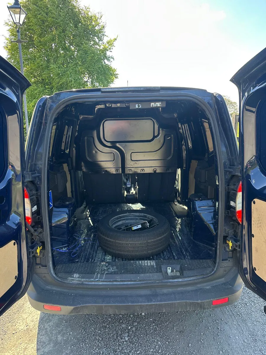 Ford Transit 2020 1.5D - Image 4