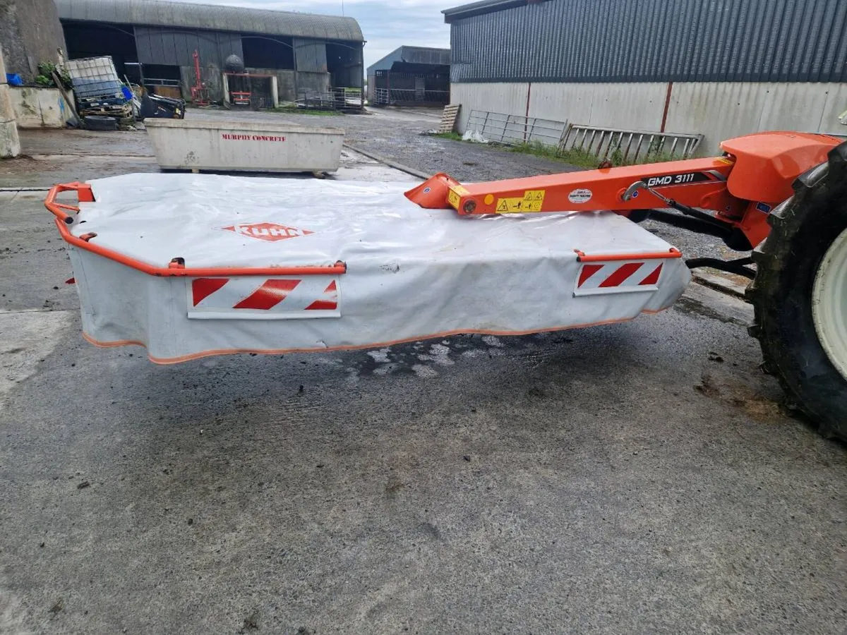 2019 Kuhn 10ft disc mower - Image 3
