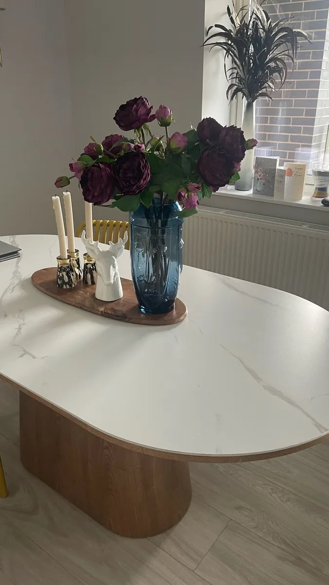 Blue glass Vase And 10 Peony Roses - Image 1