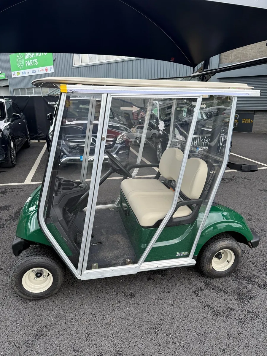Yamaha Drive 2 EFI Golf Buggy - Image 1