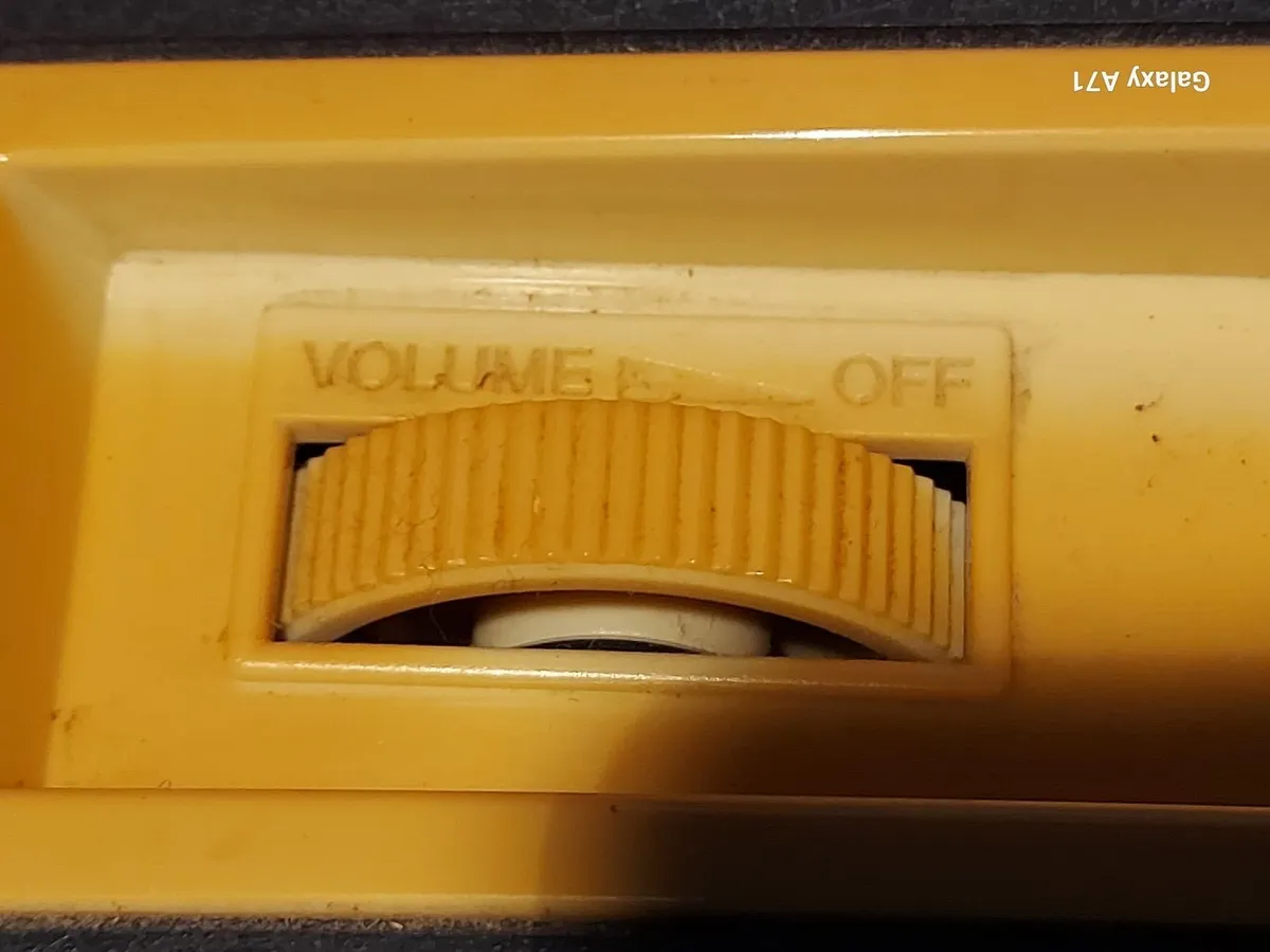 BUSH ANTIQUE RADIO, Model TR82 - Image 3