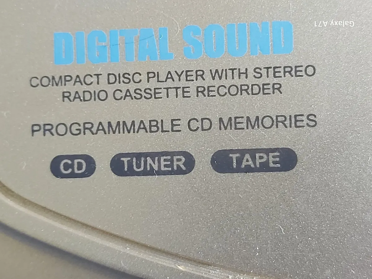 ALBA Portable Stereo - CD, RADIO & CASSETTE Player - Image 4