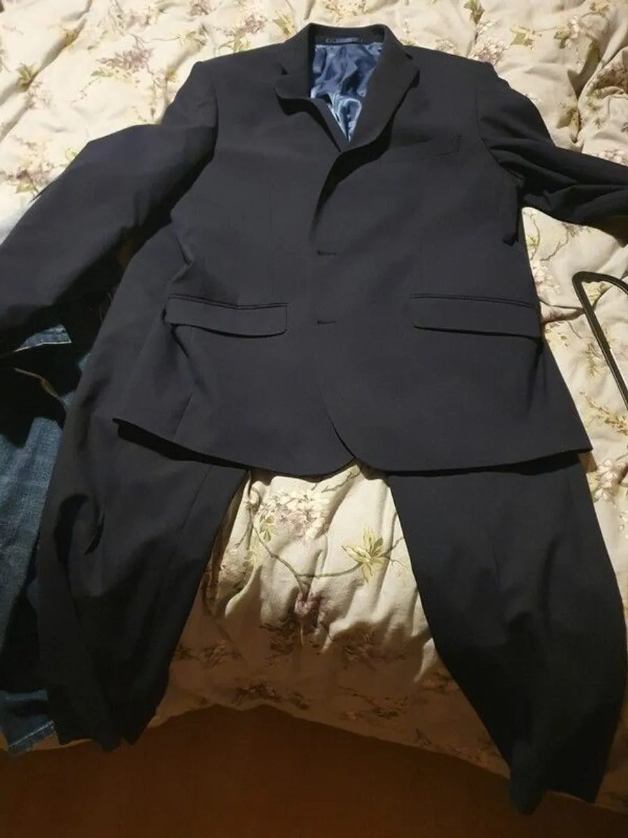suit - Image 1
