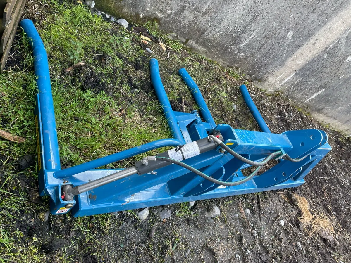 Fleming double bale lifter - Image 2