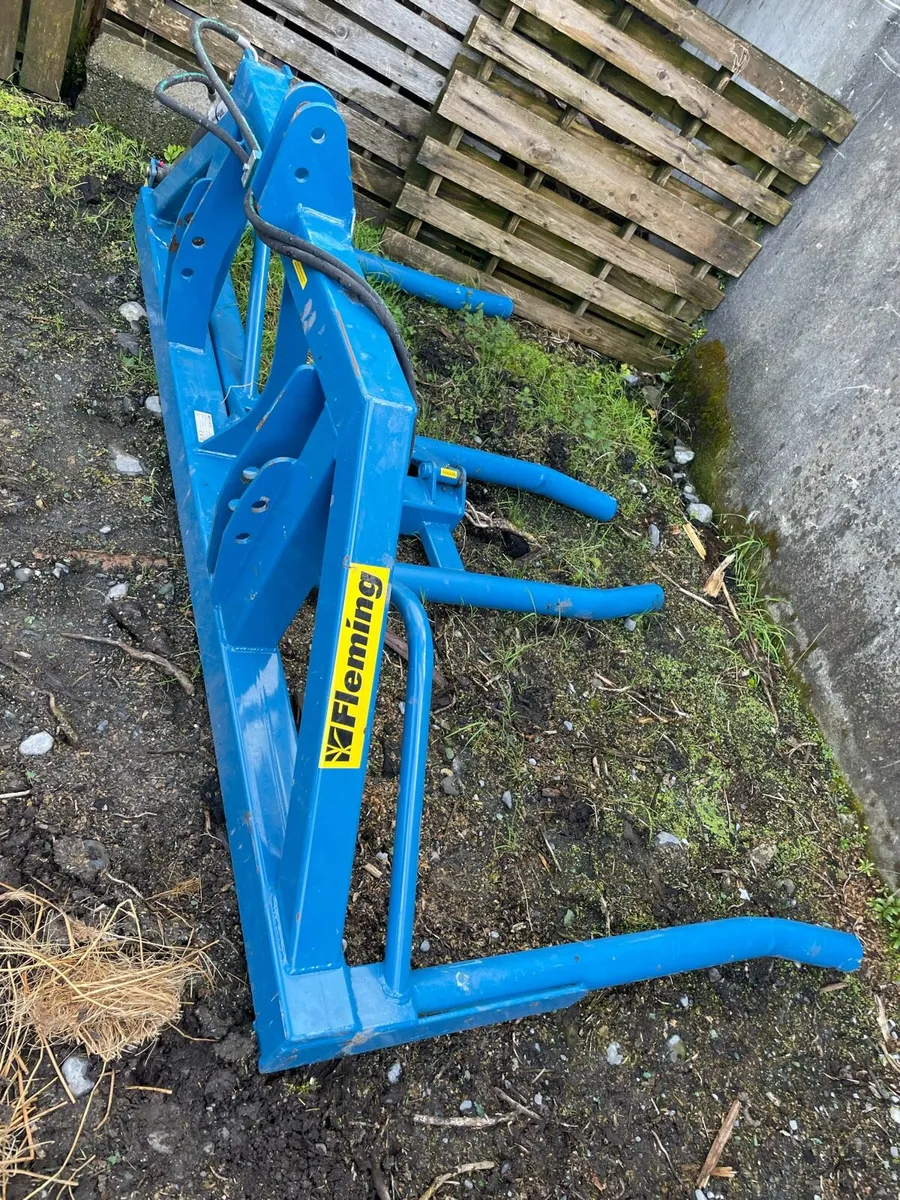 Fleming double bale lifter - Image 3