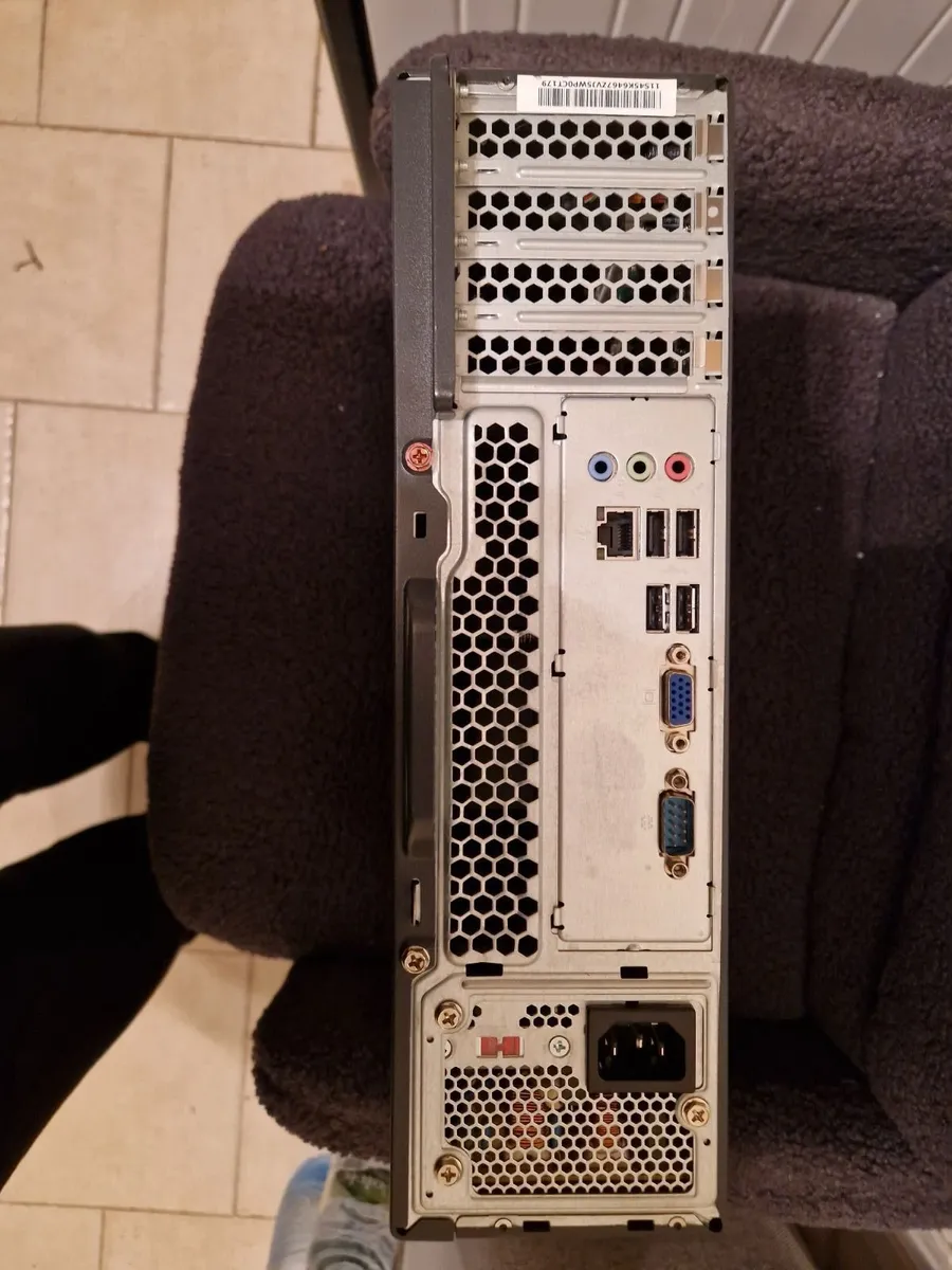 Lenovo ThinkCentre Desktop PC, Windows 7 Starter - Image 2