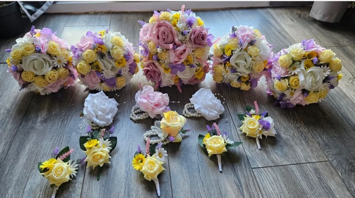 Wedding bouquets - Image 3