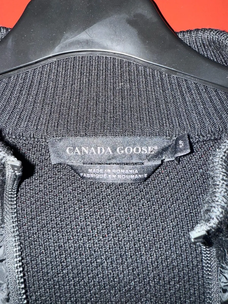 Canada goose  jumper size small - Image 2