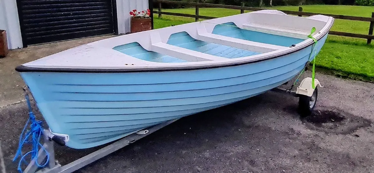 14ft Open Fishing Boat 6hp 4‑Stroke Launch Trolley - Image 2