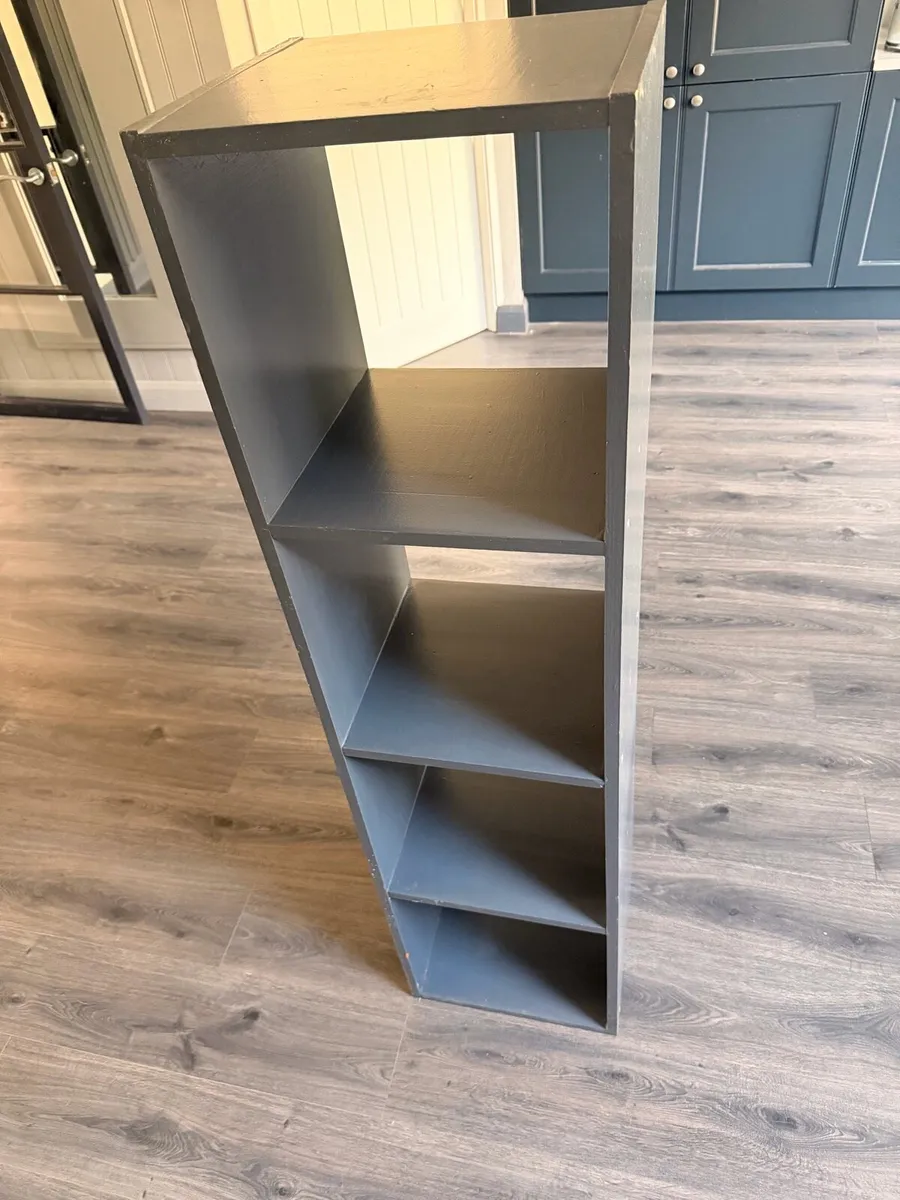 4 tier shelving unit. - Image 1
