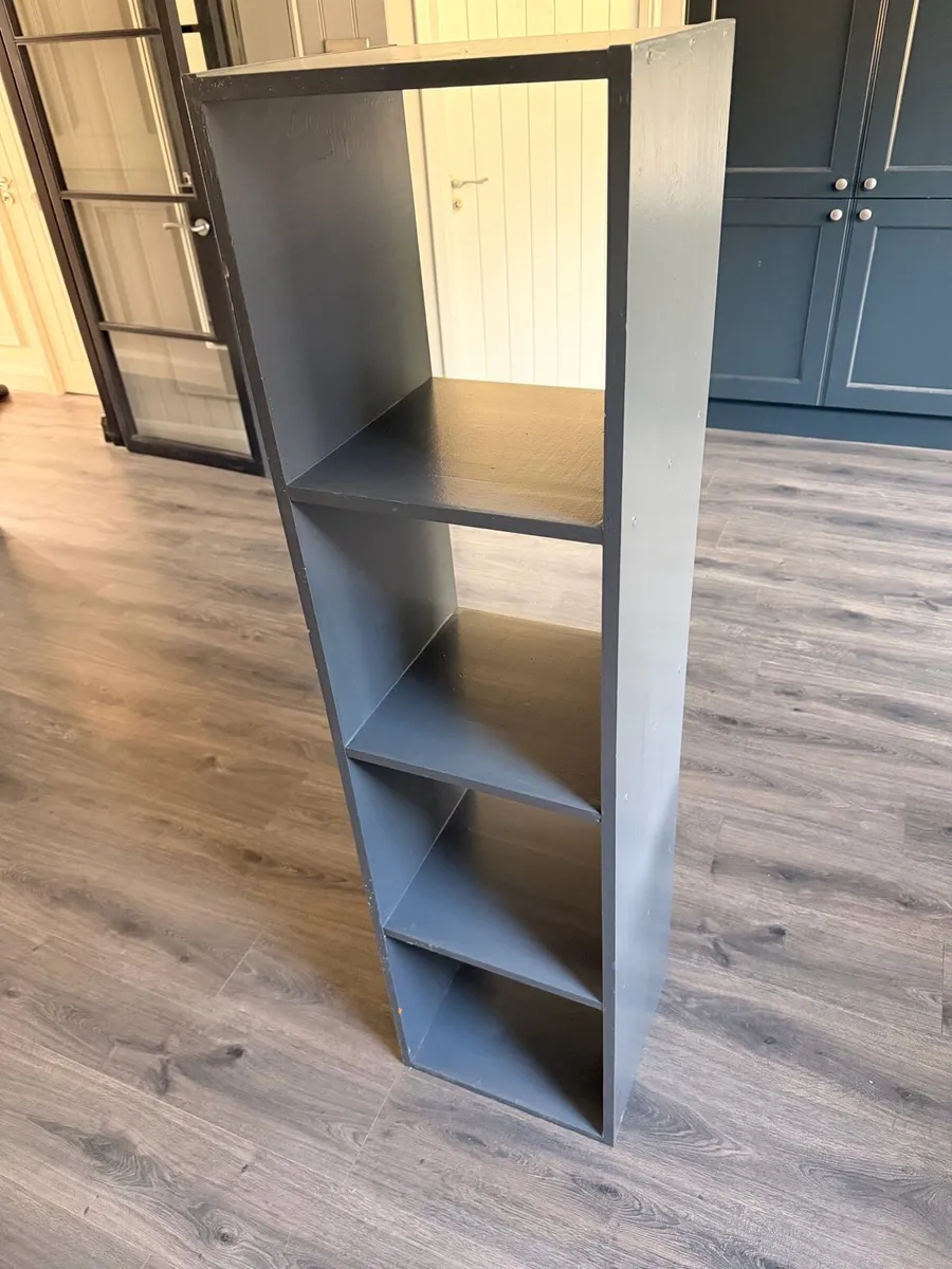 4 tier shelving unit. - Image 3