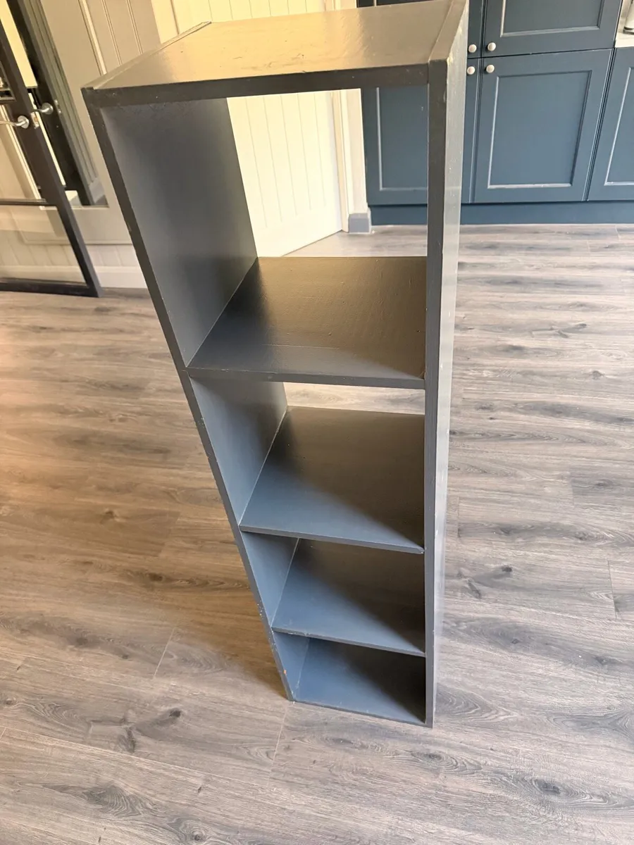 4 tier shelving unit. - Image 2