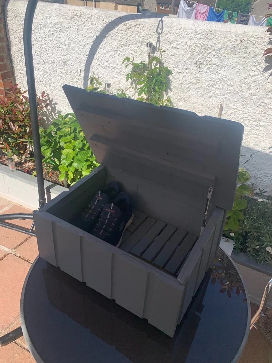 Outside storage box - Image 2
