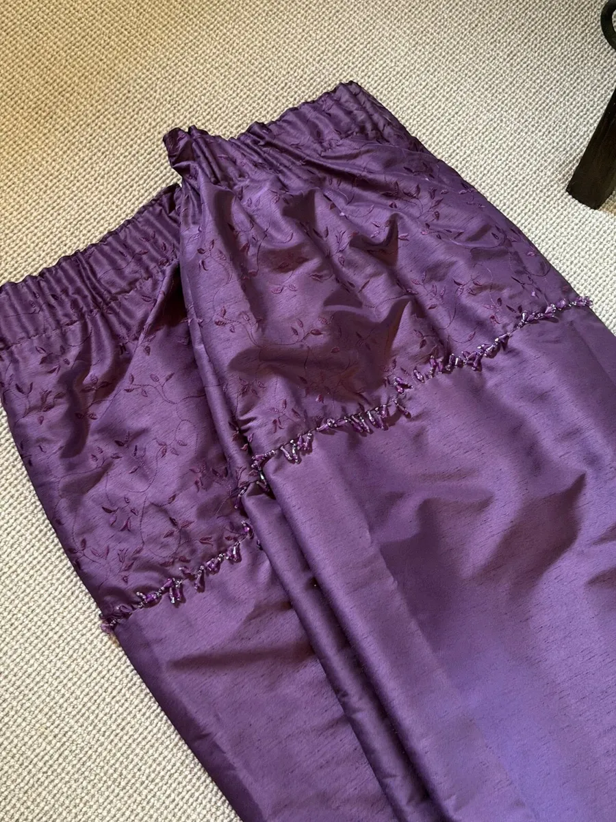 Purple Curtain and Light Shade - Image 2