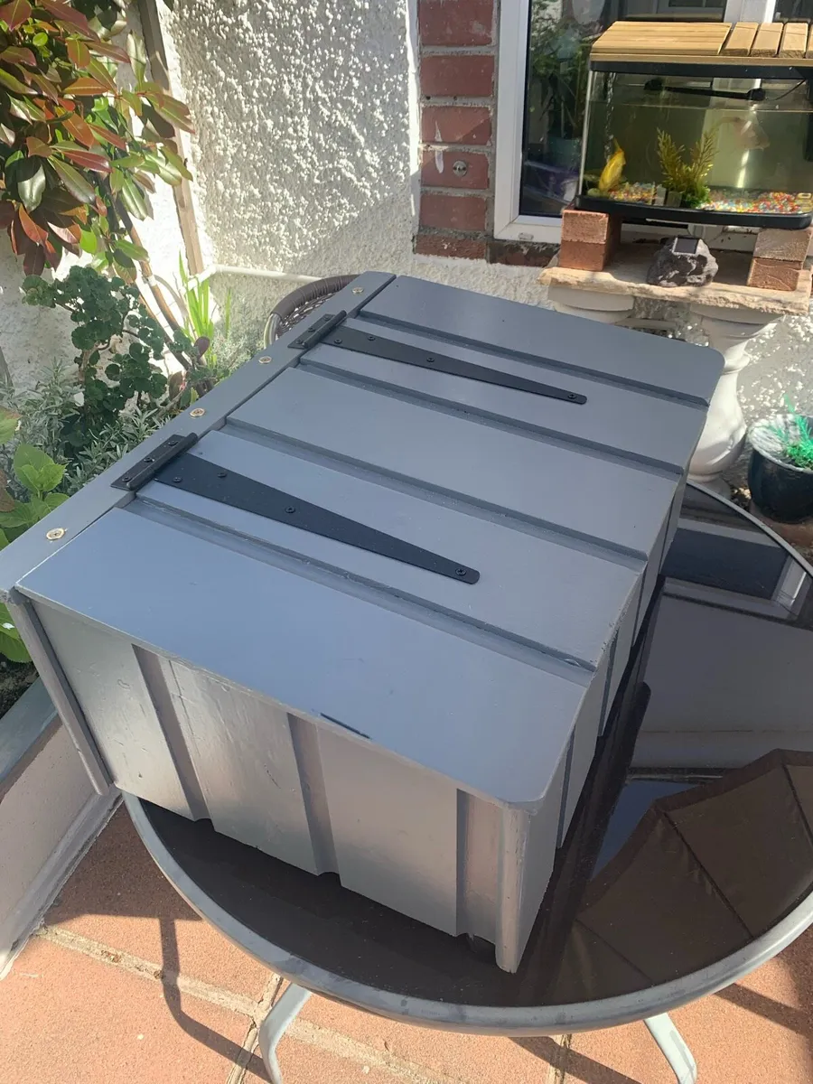 Outside storage box - Image 4