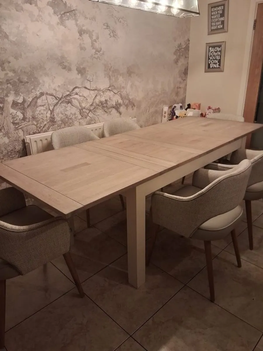 Extendable Solid oak table - Image 4