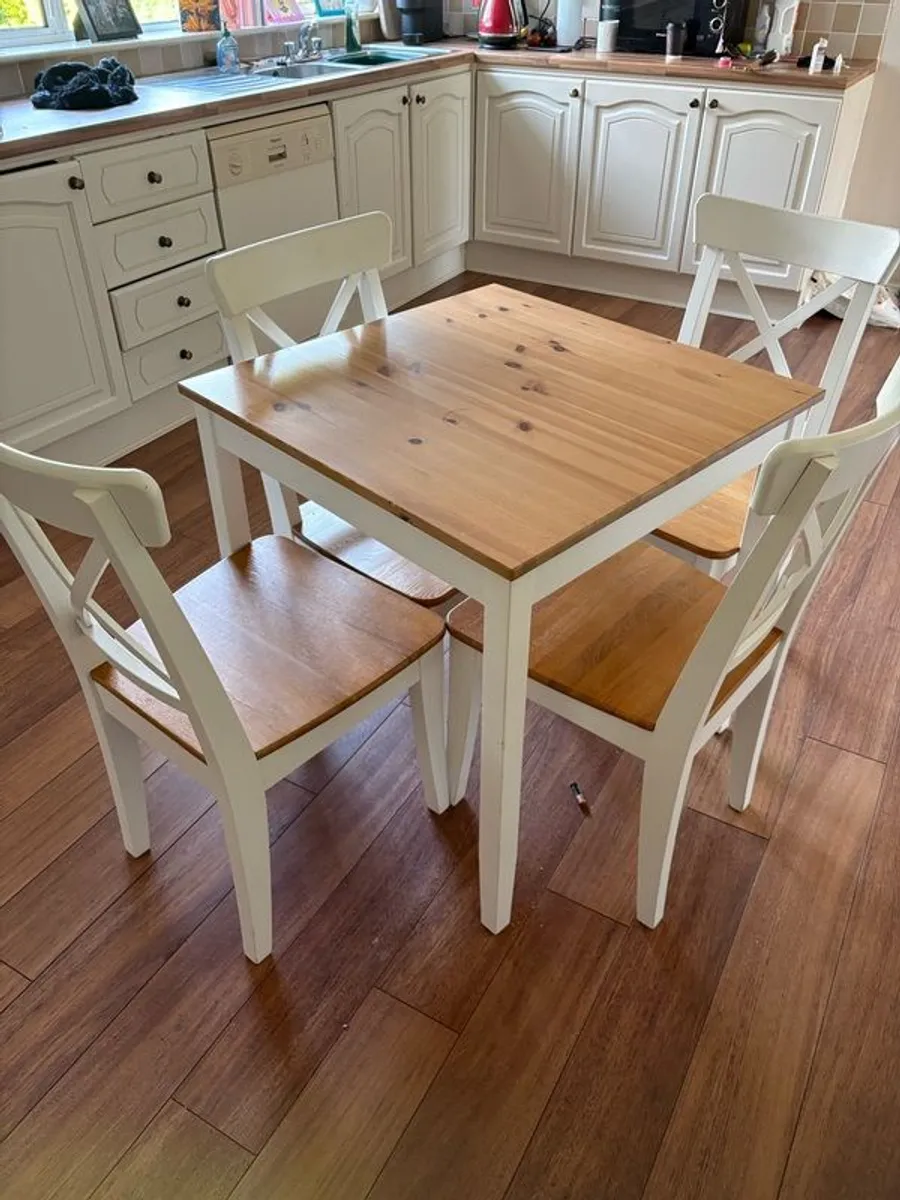 kitchen table - Image 1
