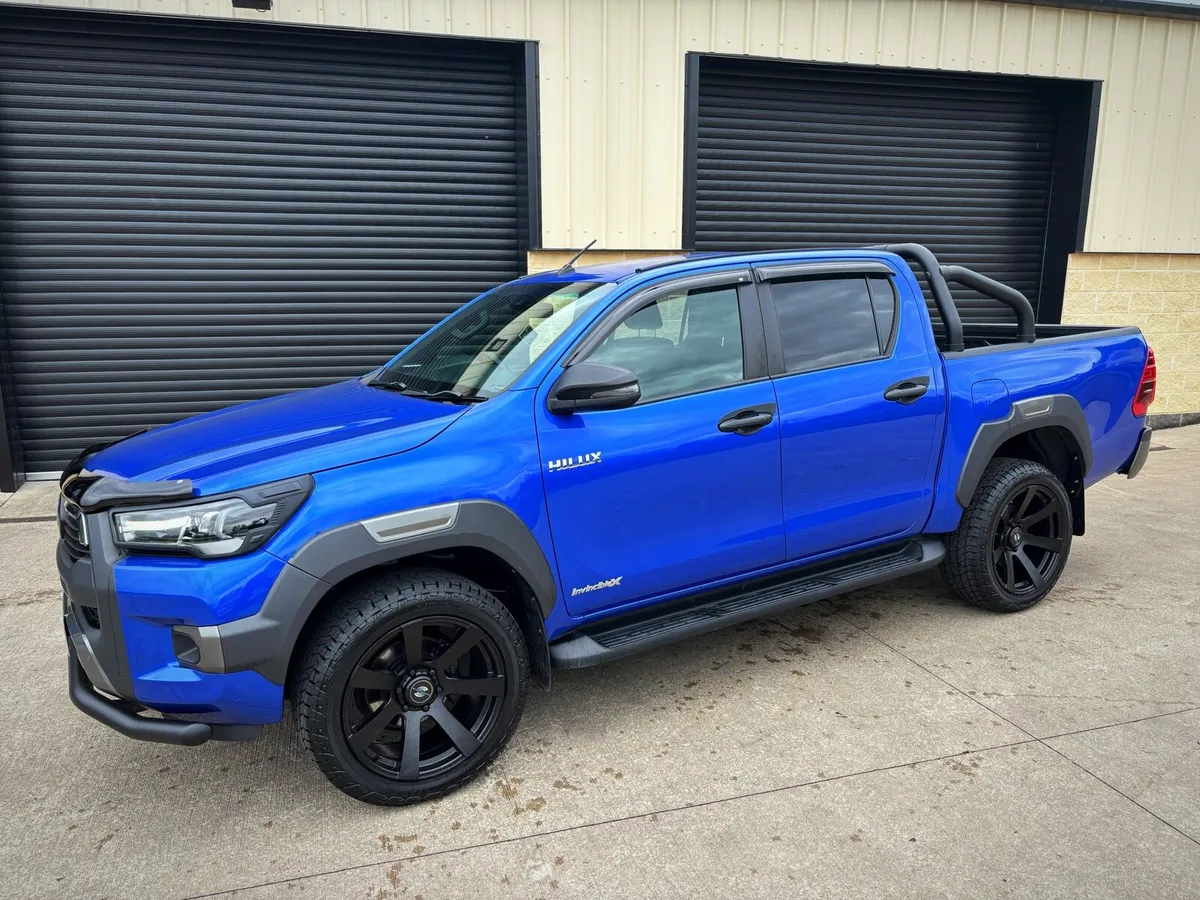 2021 TOYOTA HILUX 2.8 D4D INVINCIBLE X AUTO - Image 1