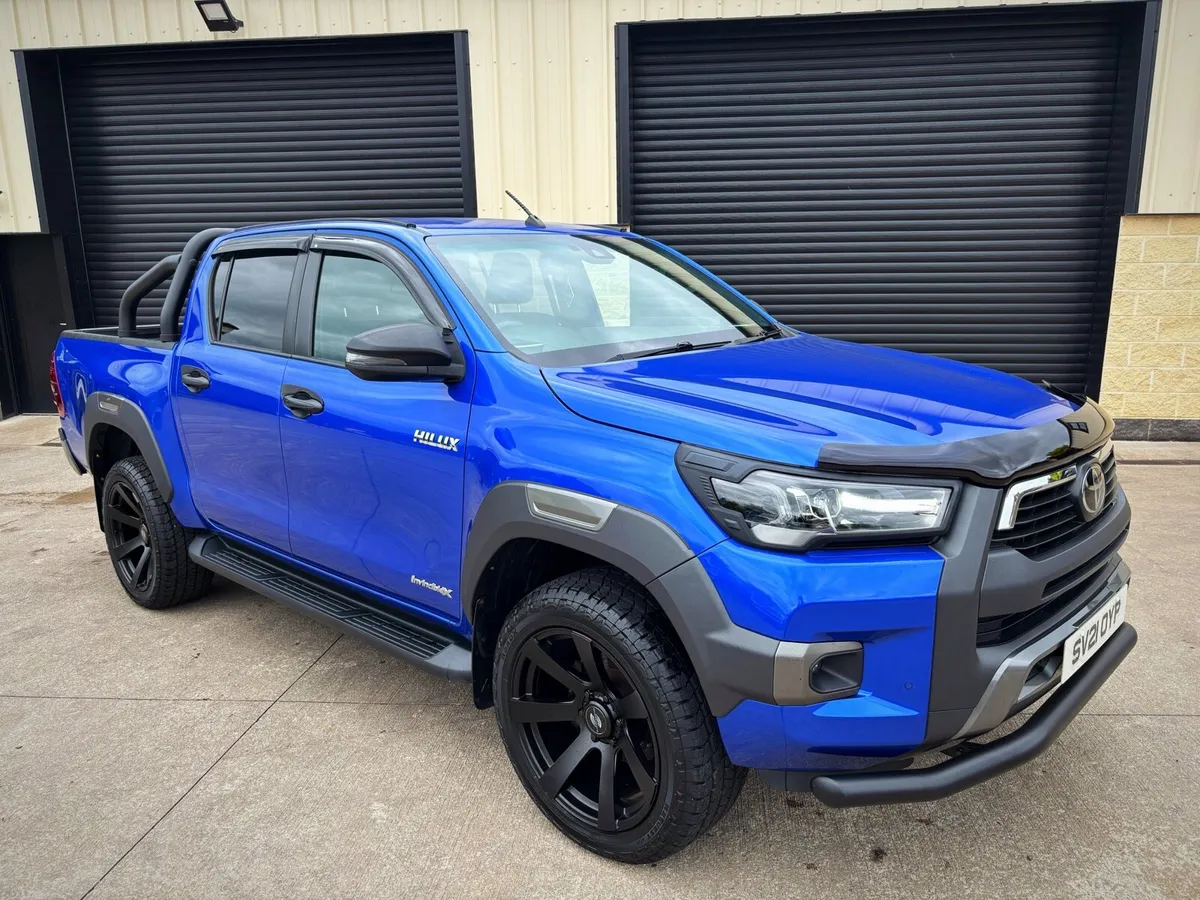 2021 TOYOTA HILUX 2.8 D4D INVINCIBLE X AUTO - Image 4