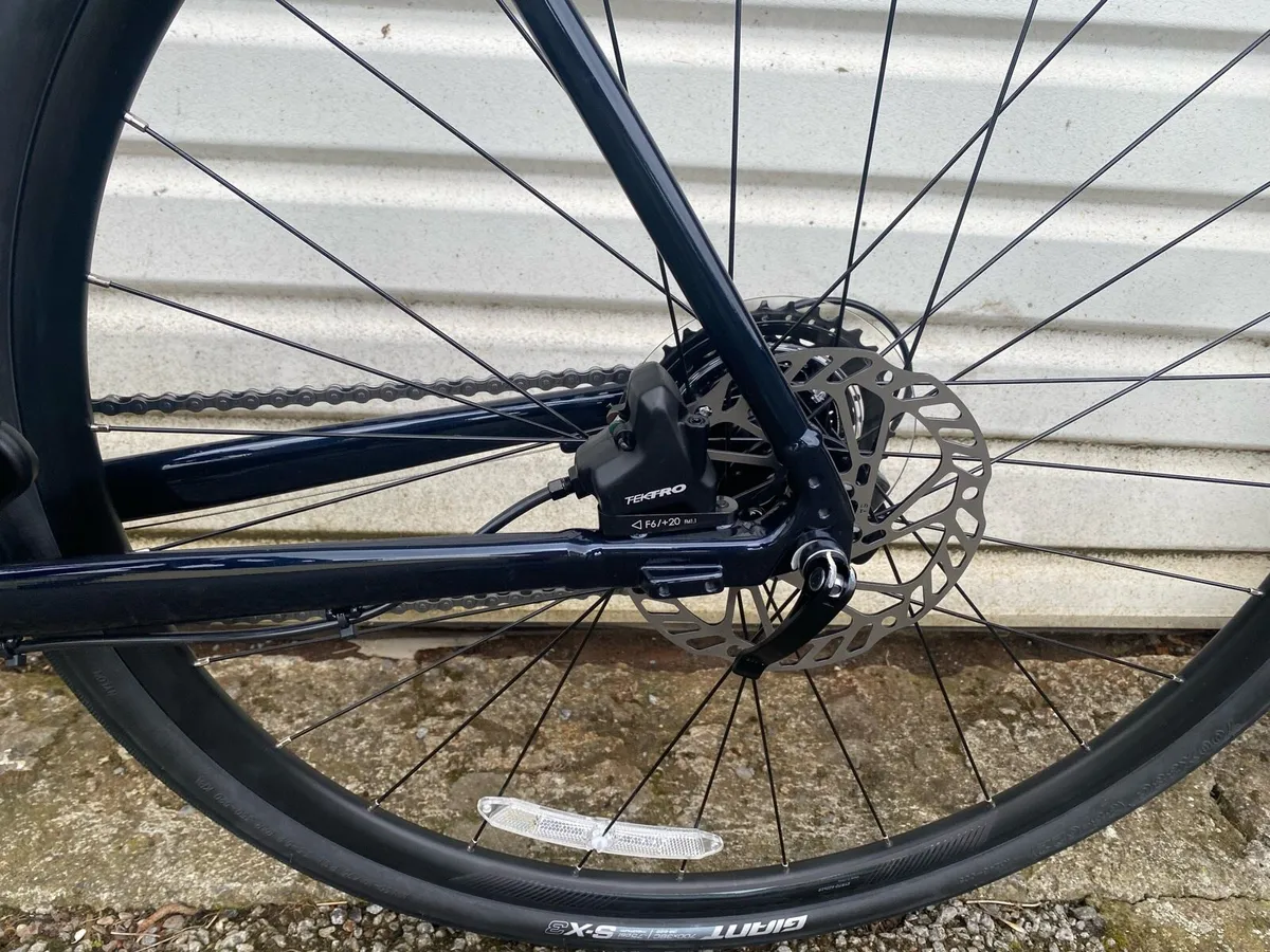 Brand new Giant Escape Disc 3 Hybrid 2026 - Image 4