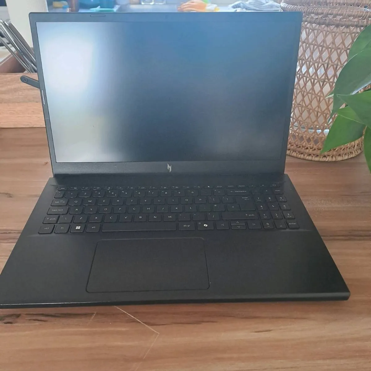 Laptop - Image 2