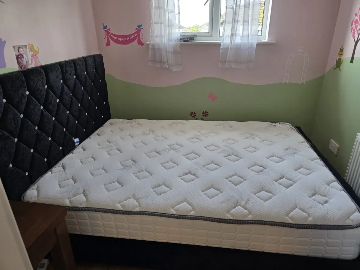 bed frame and mattress - Image 4