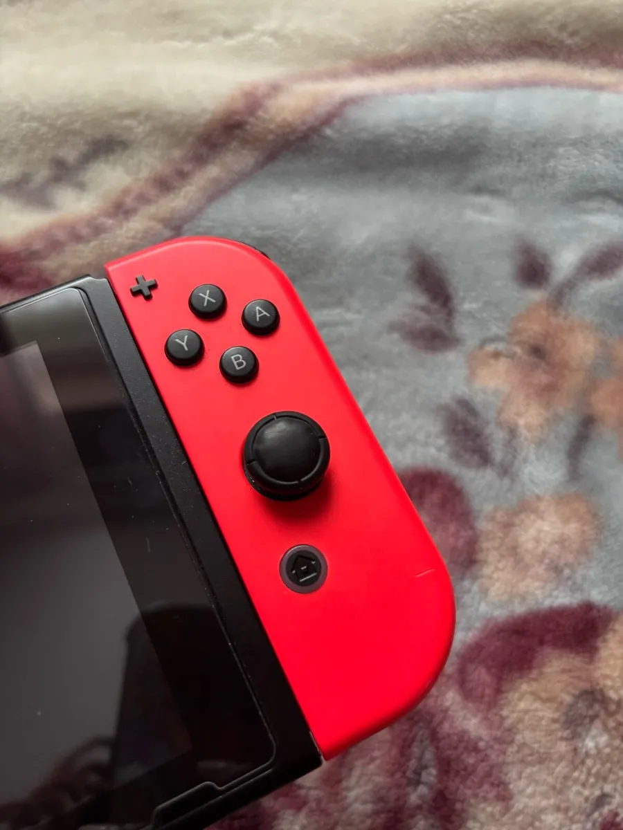 Nintendo Switch - Image 3