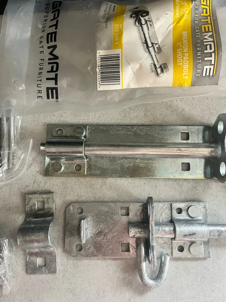 For sale two new gate shoots - Image 2