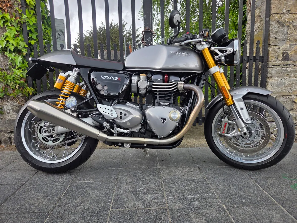 2016 TRIUMPH THRUXTON R MOTO4U - Image 2