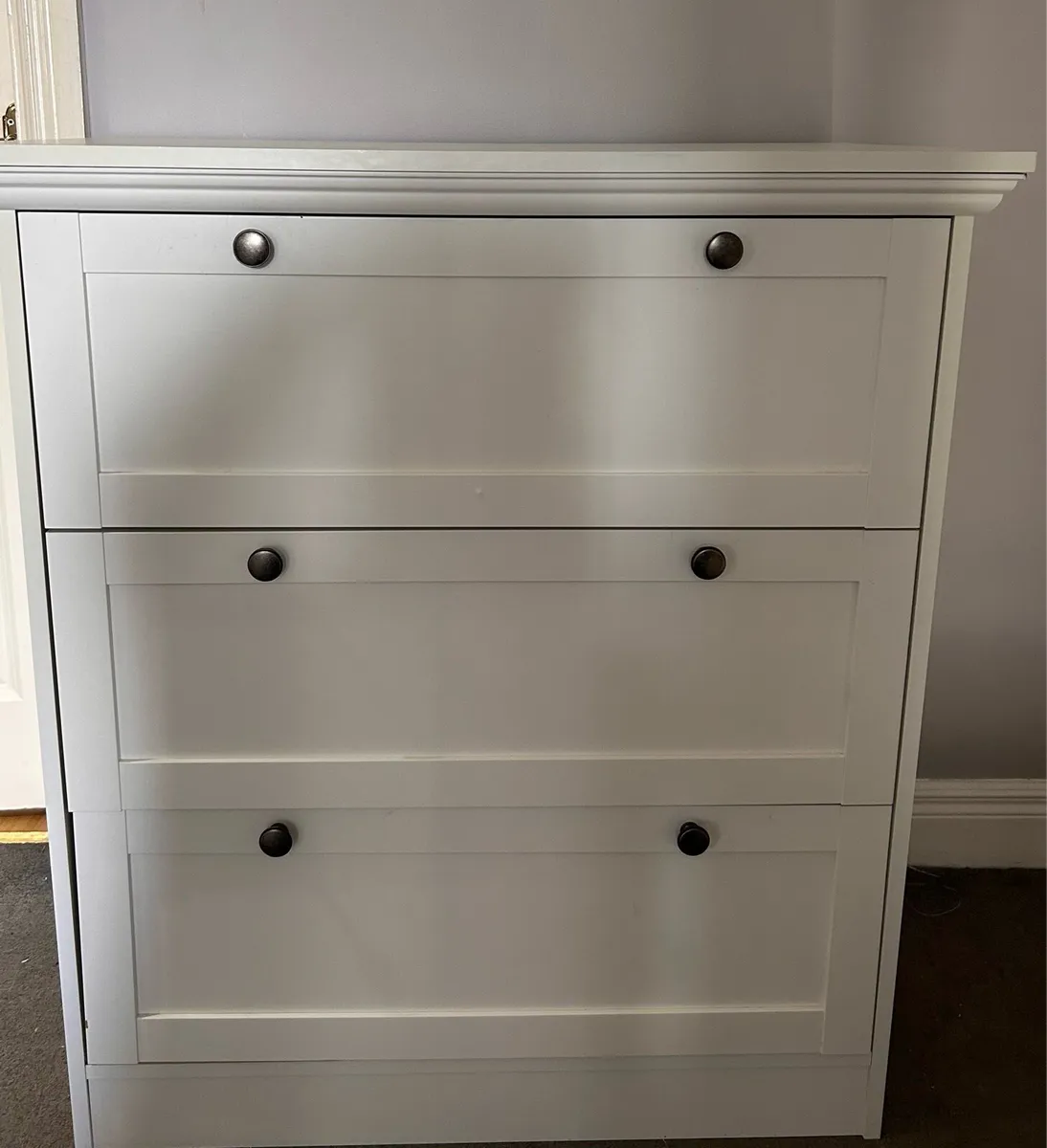 Chest of drawers