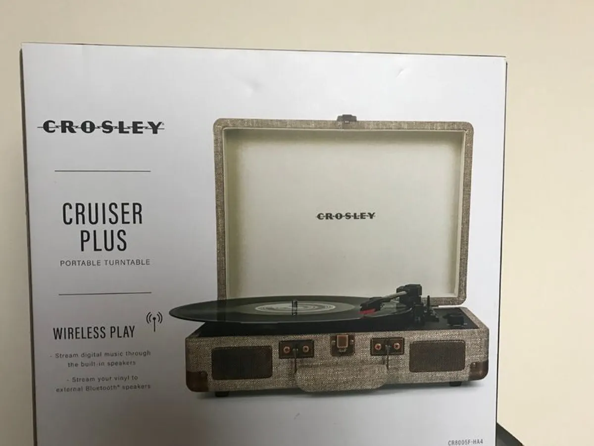 Record Player; Crosley Turntable - Image 1