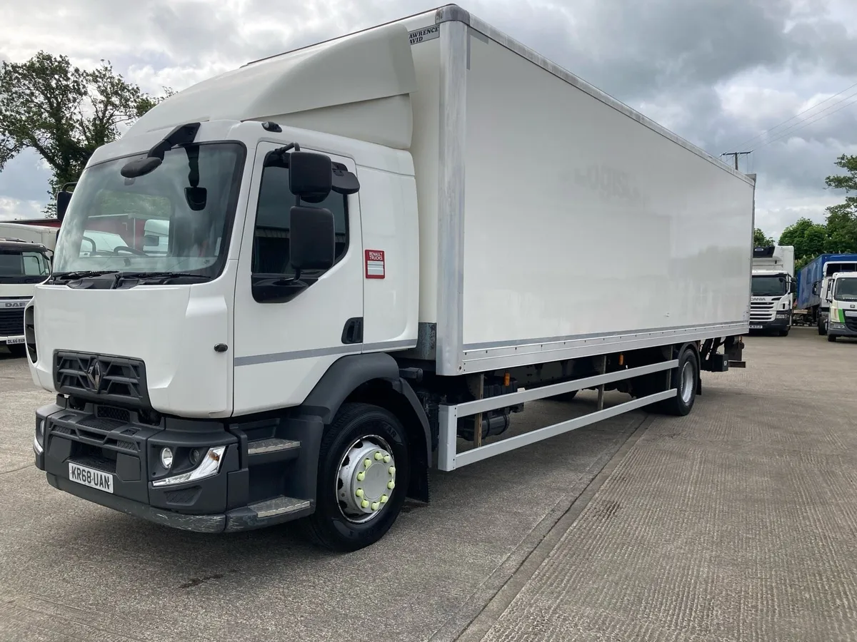 2018 Renault D Range 30 ft Grp box - Image 2