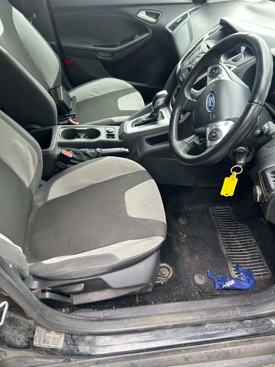 2012 FORD FOCUS 1.6 petrol - Image 4
