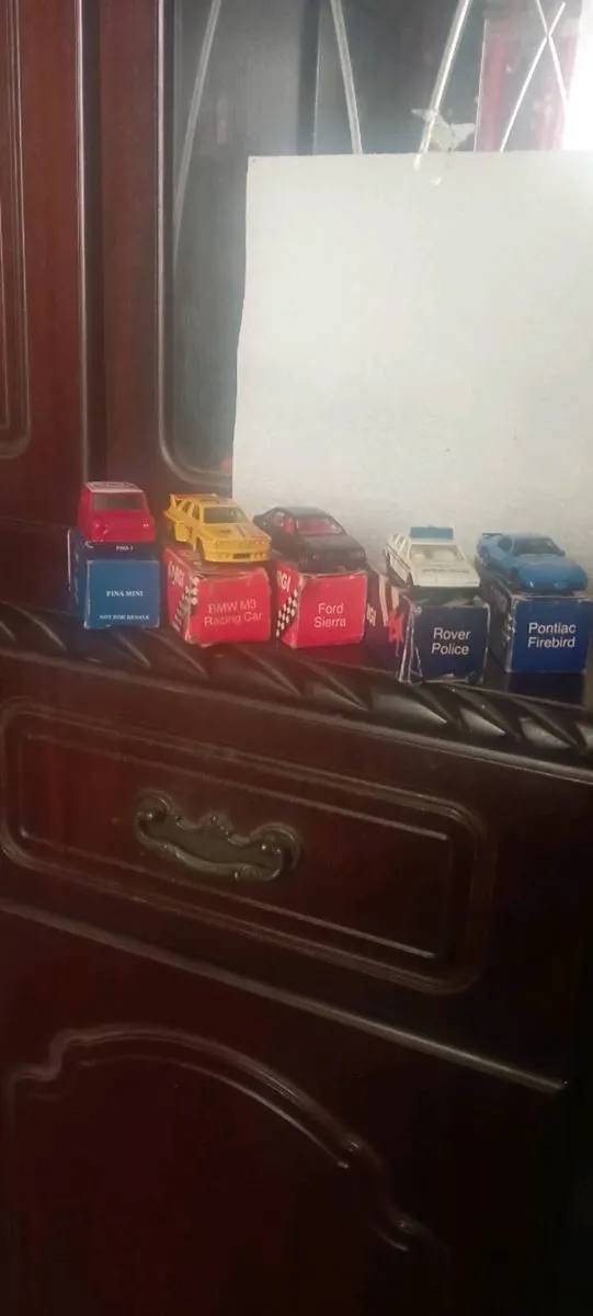 CORGI 1-64 SCALES DIE-CAST MODLES  €12 EACH . - Image 1